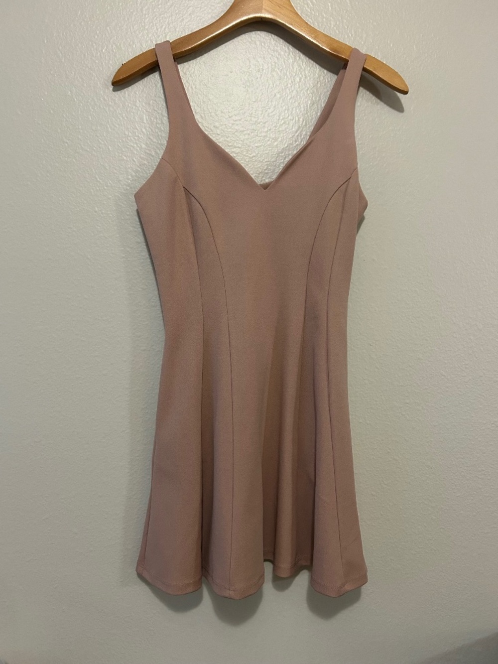 Speechless mauve V neck mini sleeveless dress, size S, excellent condition